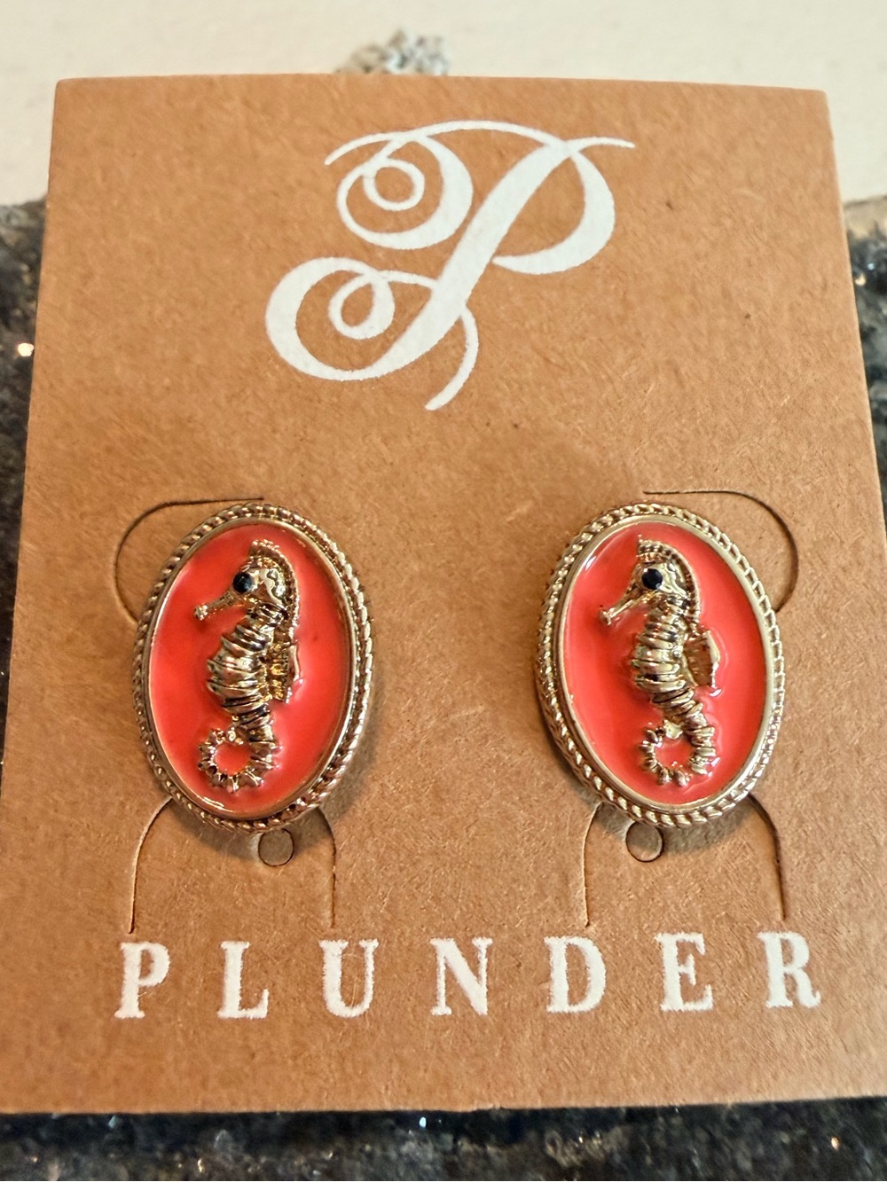 Plunder Earrings - Goldtone